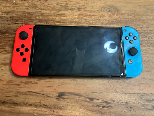Nintendo switch oled con joy - nintendo,