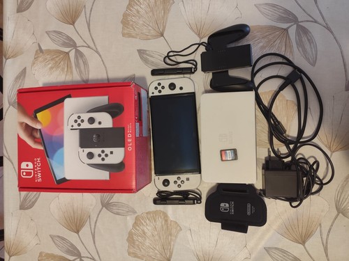 Nintendo switch modello oled - nintendo,