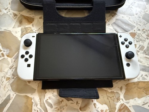 Nintendo switch modello oled - nintendo,