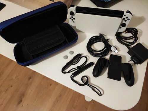 Nintendo switch modello oled - modello,