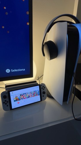 Nintendo switch modello oled - nintendo,