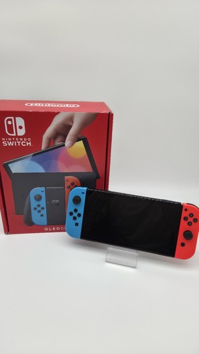 Nintendo switch modello oled - nintendo,