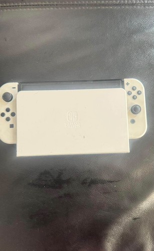 Nintendo switch modello oled - nintendo,
