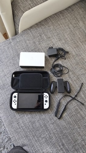 Nintendo switch modello oled - nintendo,